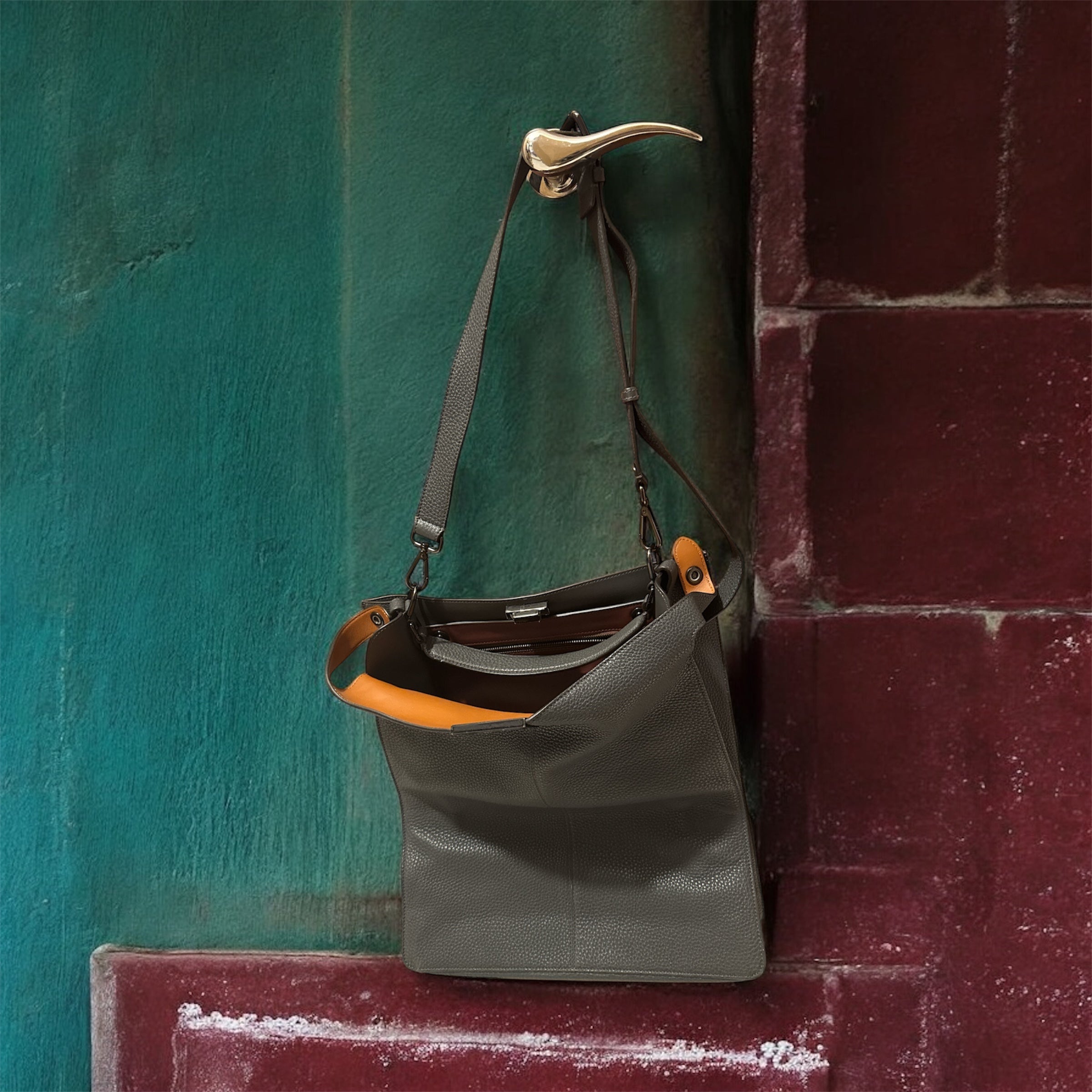 FENDI Peekaboo Leather Shoulder Bag – Pre-Loved in Elegant Elephant Grey